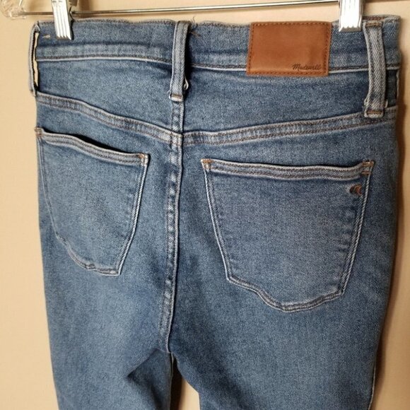 Madewell  10" High-Rise 26 Skinny Jeans Button-Front Edition - Picture 11 of 13